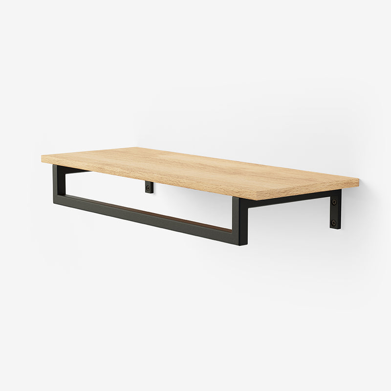 Frame Marlow - veggmontert klesbane med hylle